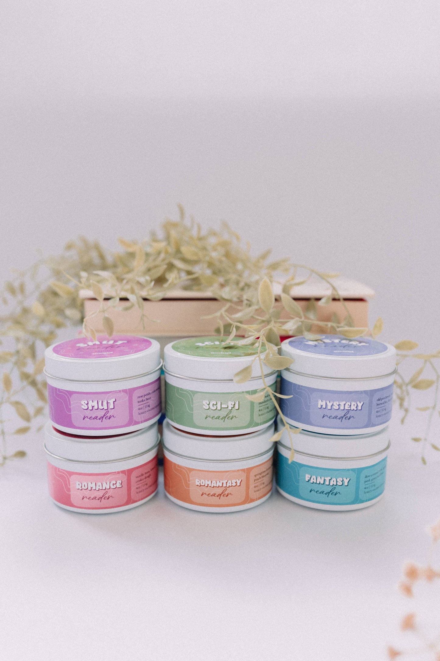 Romantasy Reader Candle – 4oz Book-Inspired Luxury Coconut Apricot Wax