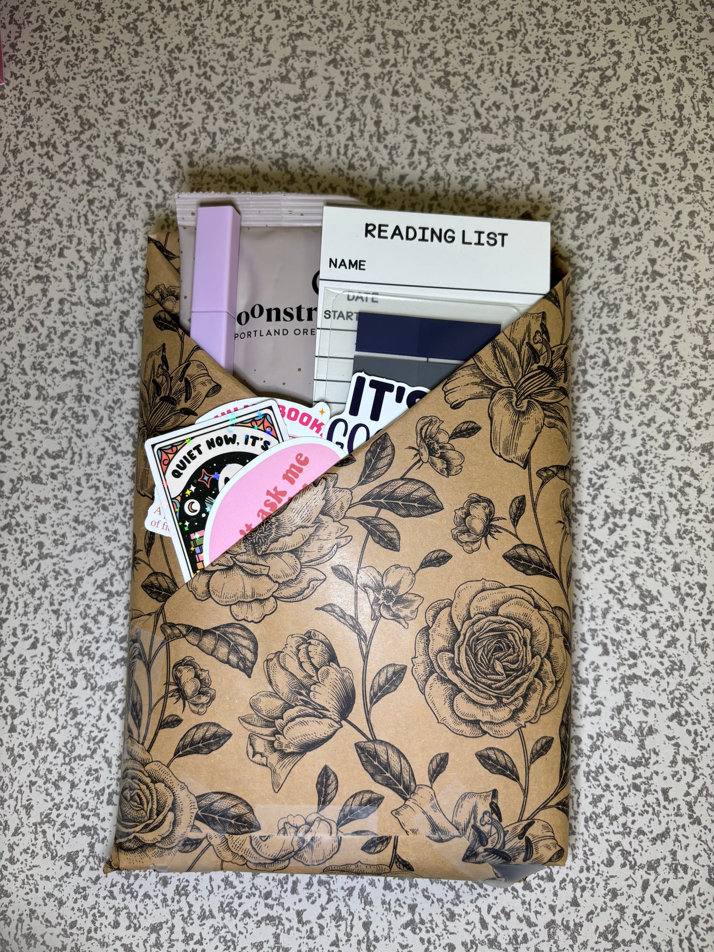 Deluxe Blind Date with a Book – Curated Edition