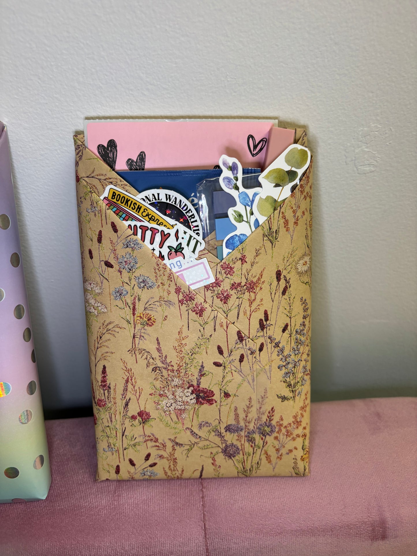 Deluxe Blind Date with a Book – Curated Edition