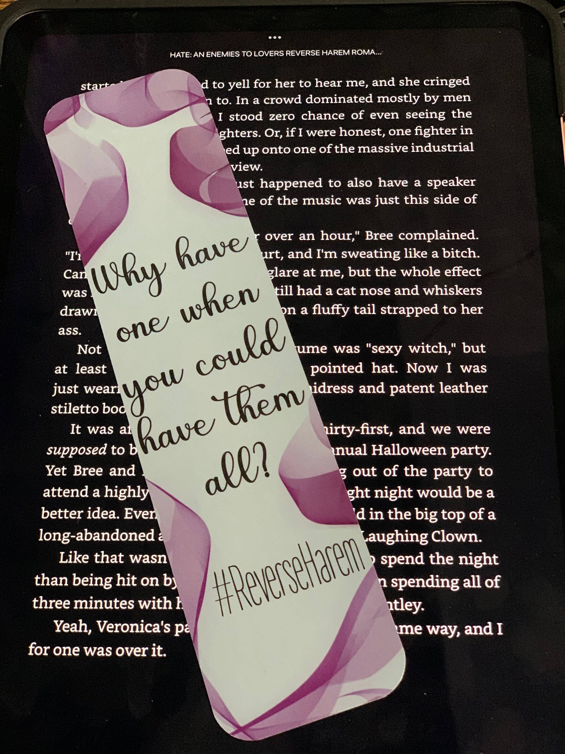 Phone case with text design on a screen displaying text.